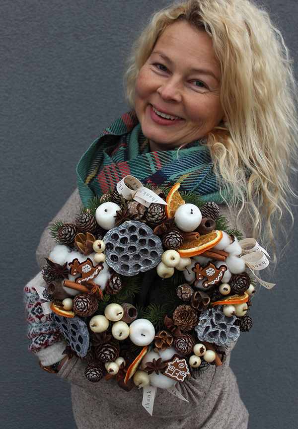 elegancki bożonarodzeniowy wianek na drzwi / stroik na stół Marta, śr.27cm