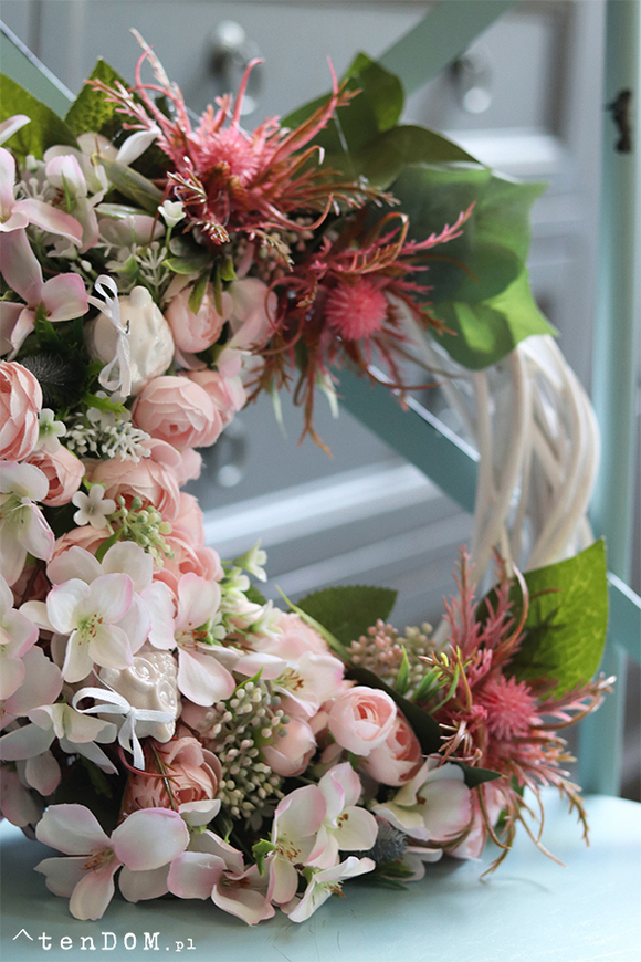 Blendina, elegancki wianek na wiosnę, śr.30cm 