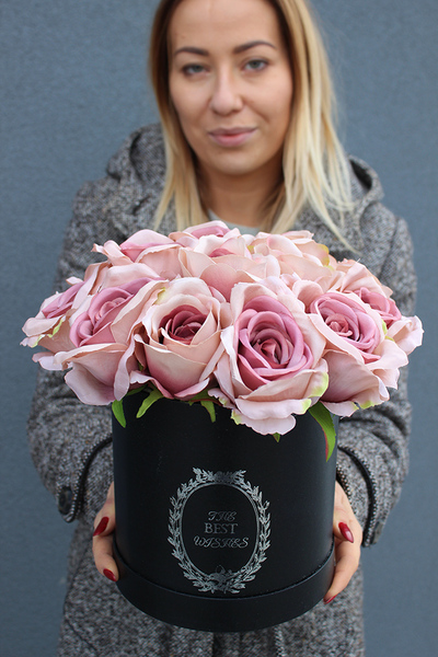 Decorato, elegancki flowerbox / kompozycja kwiatowa / bukiet, wys.28cm
