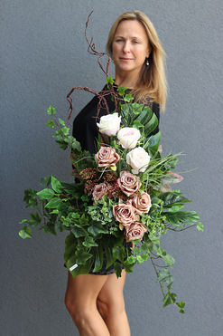 Bliskość Cappuccino, bukiet nagrobny do wazonu, wys.79cm