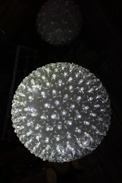 kula świetlna 300 LED zimna biała