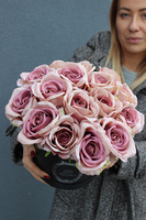 Decorato, elegancki flowerbox / kompozycja kwiatowa / bukiet, wys.28cm