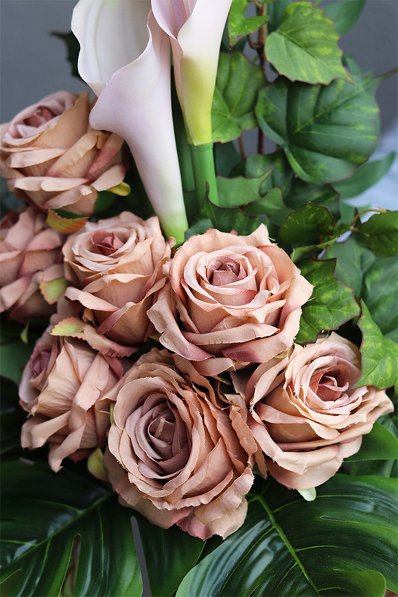 Bliskość Cappuccino 2, bukiet nagrobny do wazonu, wys.58cm