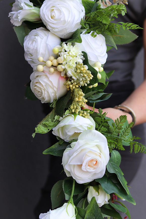 girlanda z wysokiej jakości białych i kremowych kwiatów, Przyjęcie Komunijne dł.120cm 