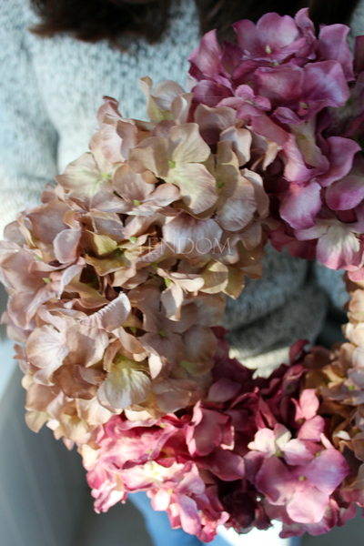 Stonowana Hortensja wianek na drzwi, śr.34cm  