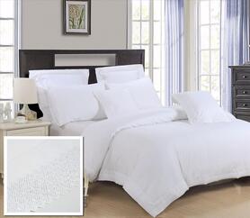 Karina, pościel w kolorze białym, 160x200cm + dwie poszewki 50x70cm
