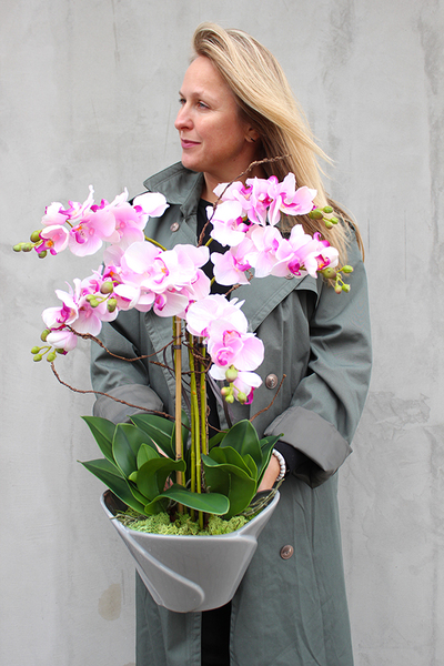 różowy storczyk Flower w asymetrycznej donicy w kształcie kwiatu, wys.60cm