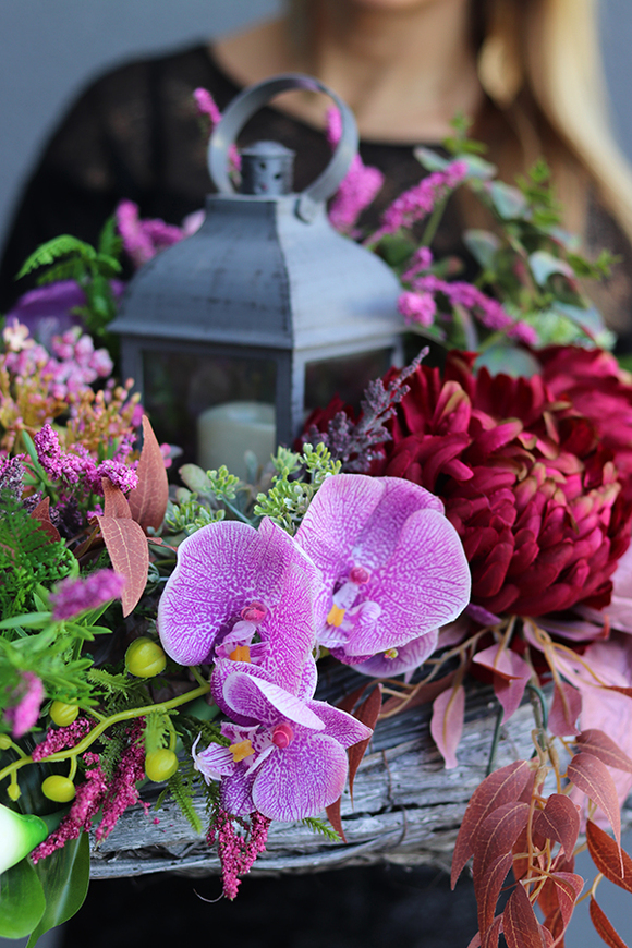 Daliria, elegancka kompozycja nagrobna z lampionem, dł.70cm