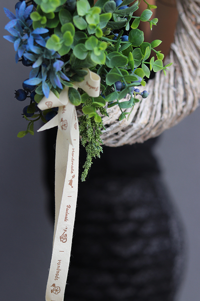 Jagody, wianek na drzwi z niebieskimi akcentami, śr.30cm 