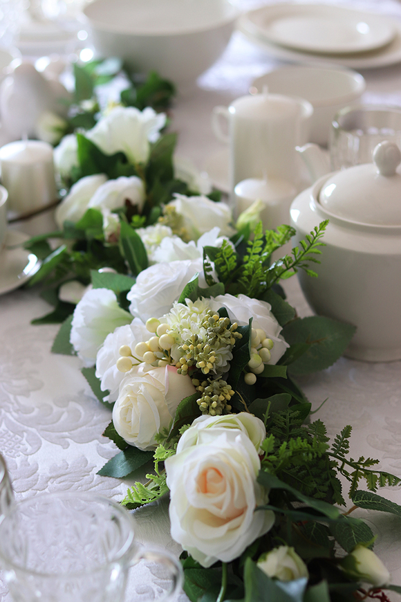 girlanda z wysokiej jakości białych i kremowych kwiatów, Przyjęcie Komunijne dł.120cm 