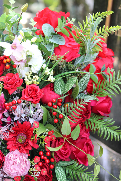 kompozycja / wiązanka nagrobna, Czerwona Nadzieja, dł.95cm 