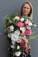 Hellena, elegancka kompozycja nagrobna, wym.38x72x40cm