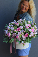 bogaty flowerbox z różami, Różana Kraina, wys.40cm