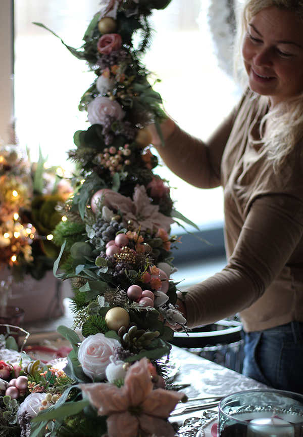 girlanda Pastelovy Róż dekoracja na stół kominek balustradę, dł.140cm