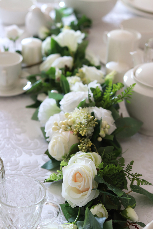 girlanda z wysokiej jakości białych i kremowych kwiatów, Przyjęcie Komunijne dł.120cm 