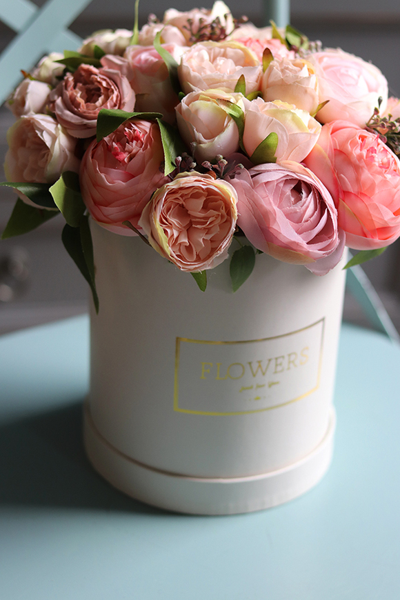 bajeczna kompozycja w pudełku / flowerbox Nenufar 2, wys.22cm