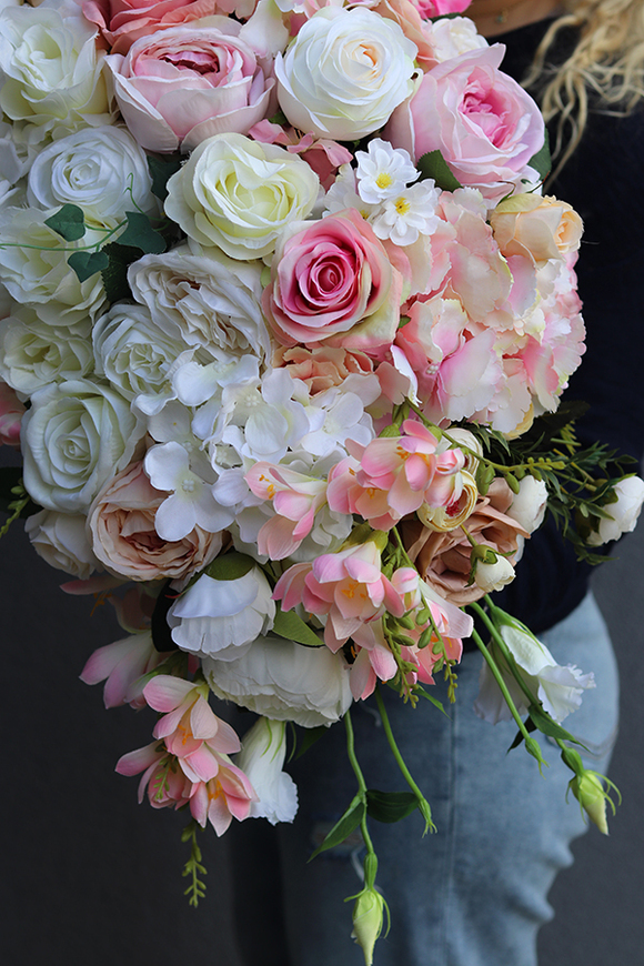 elegancka kwiatowa kompozycja, Derona, wys.42cm