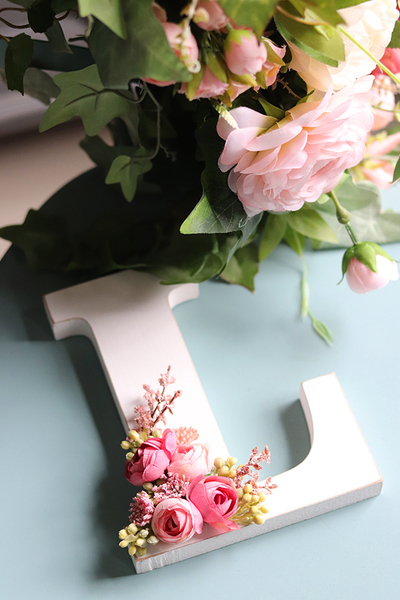 dekorowana litera, Milu, 1szt. 