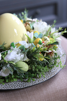 efektowna kompozycja wielkanocna / stroik na stół Rebeka, śr.32.5cm