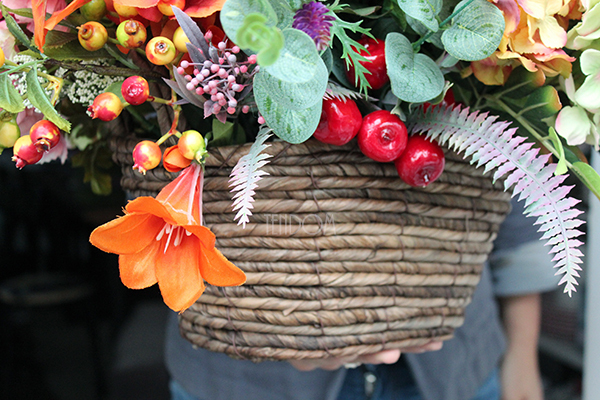 Mgła nad Polami jesienna kompozycja kwiatowa / bukiet w koszu 37x55x40cm 