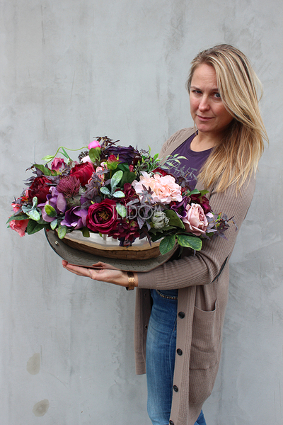 efektowna kwiatowa kompozycja Laos England wym.55x36x30cm