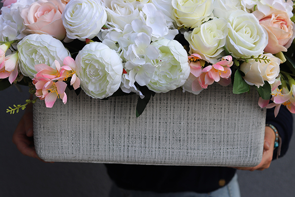 elegancka kwiatowa kompozycja, Derona, wys.42cm