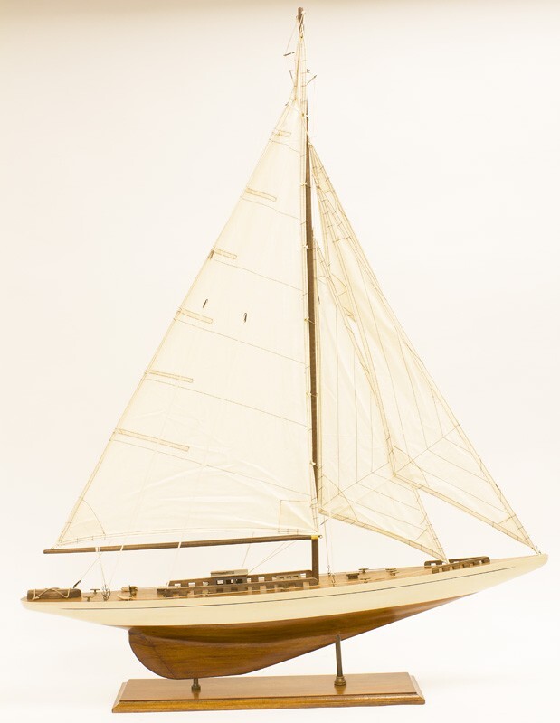  drewniany model żaglówki 118 x 90 x  14,5 cm