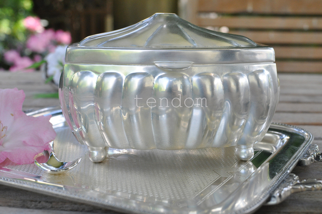 OD RĘKI cukiernica posrebrzana Monaco