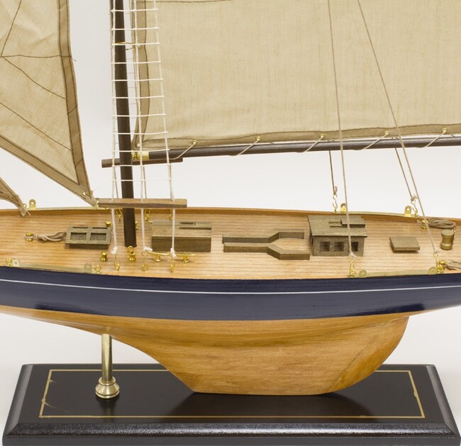 drewniany model żaglówki 104x100x13,5 cm