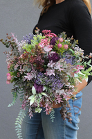 kompozycja kwiatowa w ceramicznym naczyniu, Verona Medina Big, wys.33cm