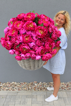 bogaty kosz z różowymi peoniami Loritta, wym.80x80cm