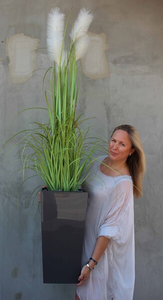 Primadonna, sztuczna trawa w grafitowej donicy, wys.185cm