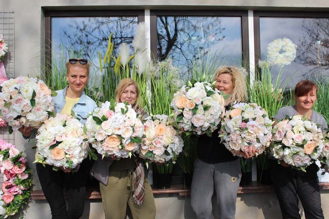 dekoracja ślubna, kwiatowa Kula Maria Antonina, śr.32cm