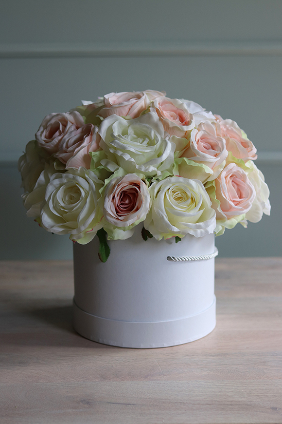 elegancki flowerbox pełen róż Joel, wys.30cm