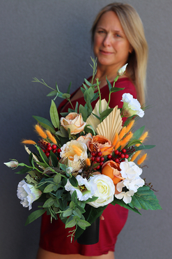 Nerassa, elegancki bukiet nagrobny we wkładzie z suszem, wys.59cm