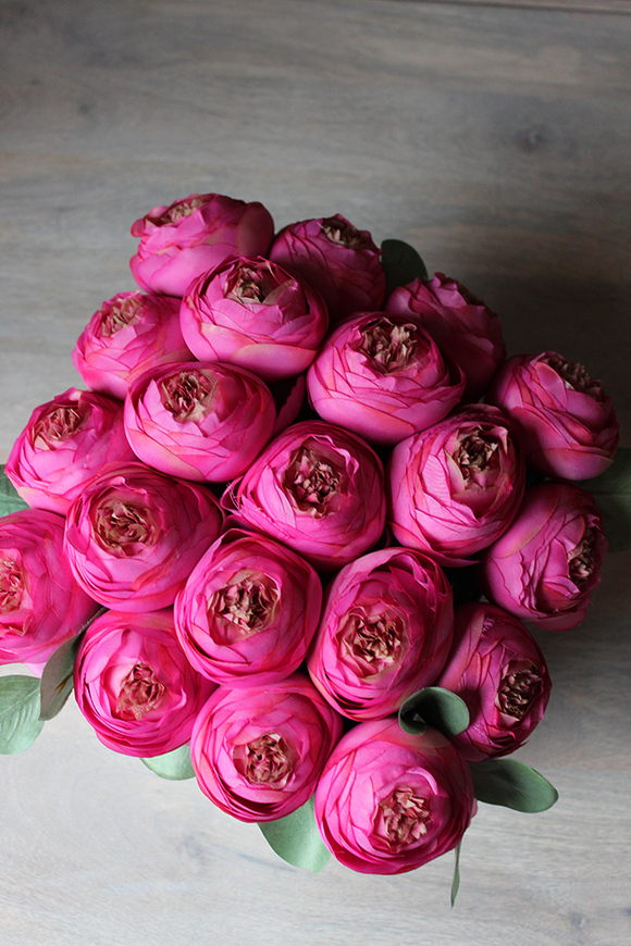 Rosalia, kwadratowy flowerbox z pełnikami, wys. 24cm