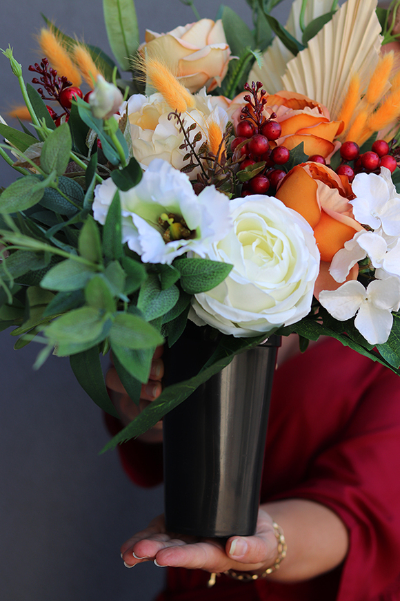 Nerassa, elegancki bukiet nagrobny we wkładzie z suszem, wys.59cm 