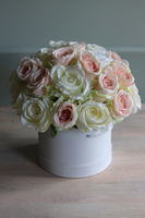 elegancki flowerbox pełen róż Joel, wys.30cm