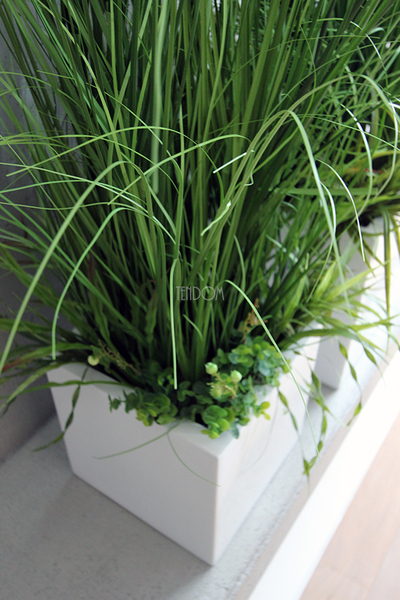 kompozycja Trawy IV Minimalism w białej donicy, wys.110cm