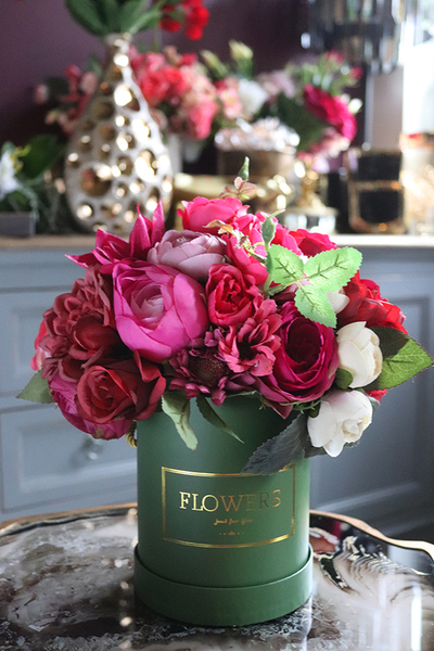 flowerbox z różowych kwiatów, Terenota Green, wys.28cm