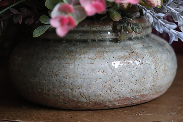 kompozycja kwiatowa w ceramicznym naczyniu, Verona Medina, wys.25cm