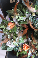 Sukulento, wielkanocny wianek z rudymi piórami, śr.38cm