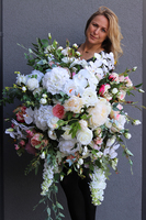 Wypożyczenie dużego bukietu w donicy, Maria Antonina, wer. II