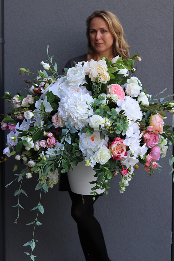 Wypożyczenie dużego bukietu w donicy, Maria Antonina, wer. II