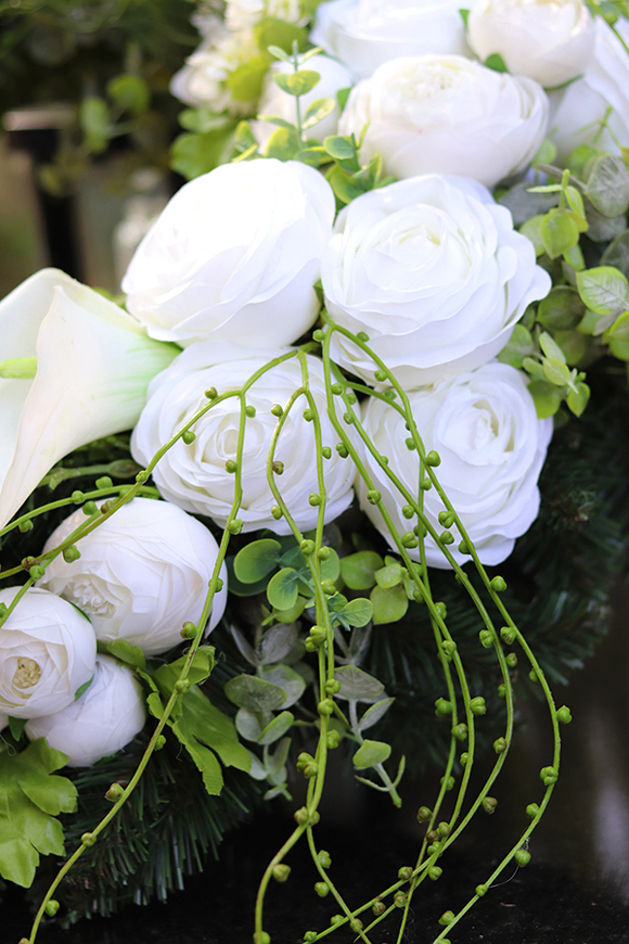 elegancki wieniec / wiązanka nagrobna ze wstęgą, Zielone Marzenie II, śr.66cm