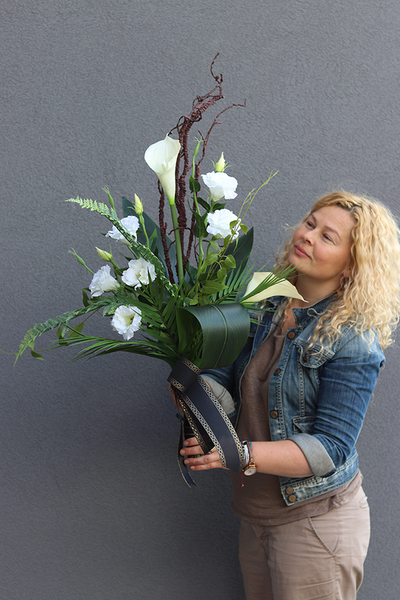 Karlitto Premium, bukiet nagrobny z kallą i eustomą, dł.70cm