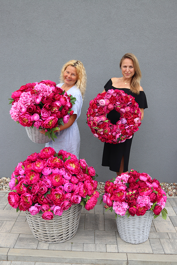 bogaty kosz z różowymi peoniami Loritta, wym.80x80cm