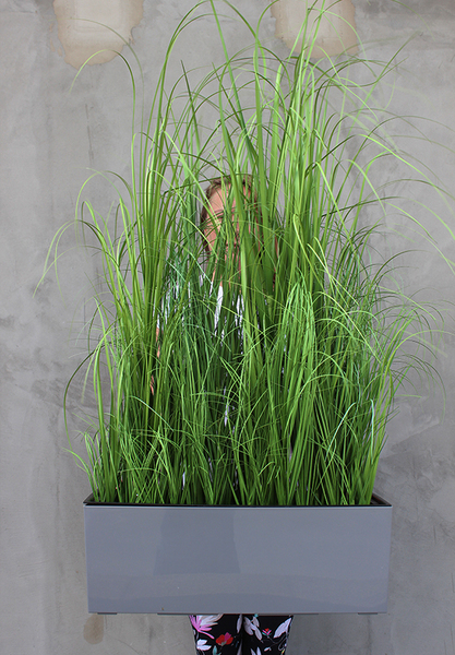 kompozycja traw w szarej donicy Greta, wys. 110cm