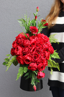 Czerwona Rosana, bukiet nagrobny w kształcie serca, wym.72x52cm