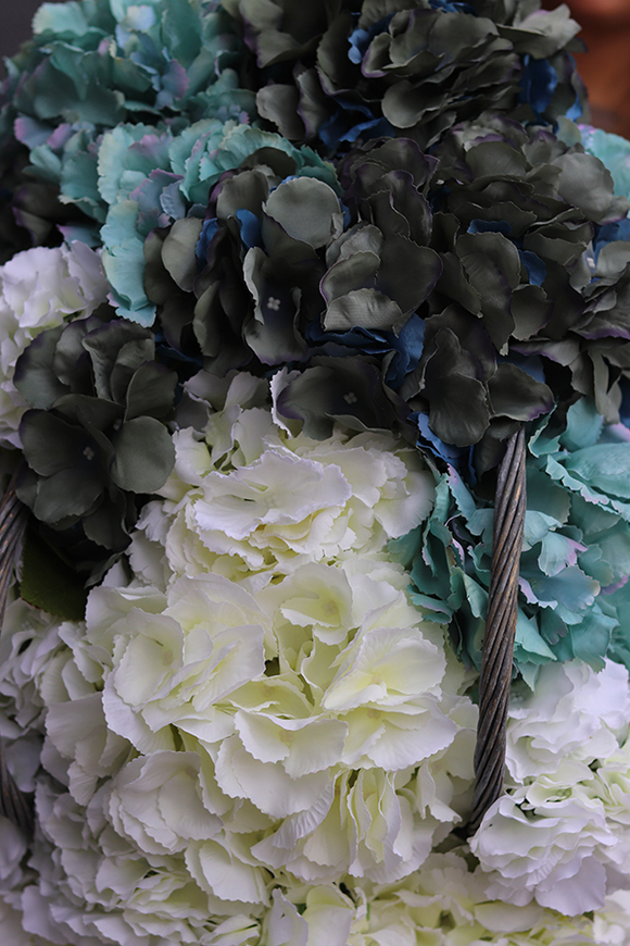 bogaty kosz z hortensjami Provance Sea wys.30cm, szer.60cm 